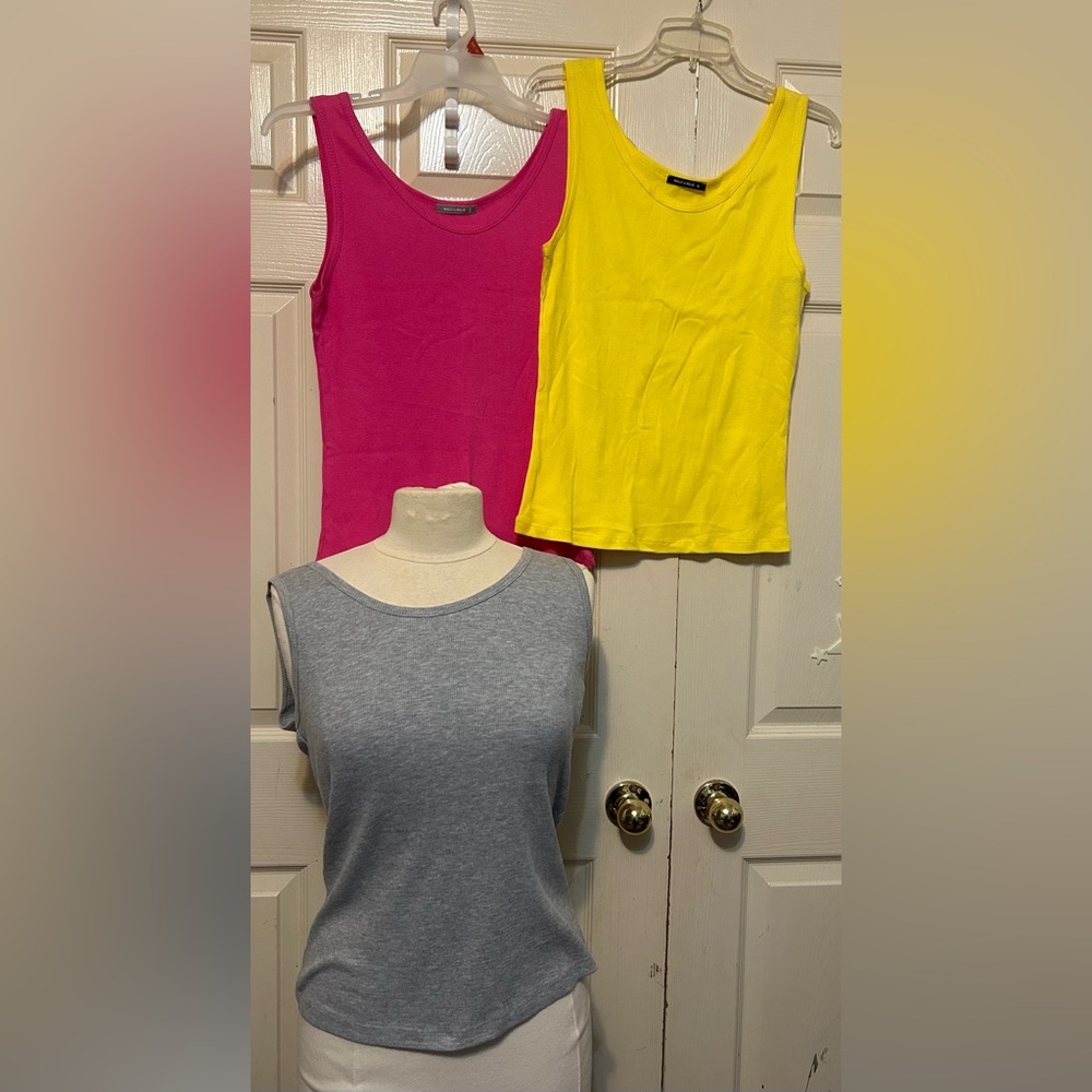 Nally & Millie Women's Sleeveless Tank Tops size X-Large- Pink, Yellow, and Gray